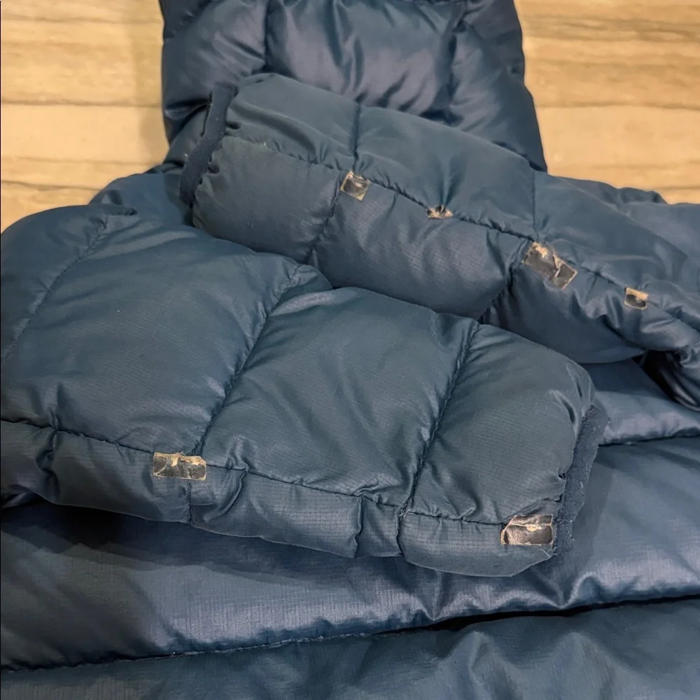 Patagonia Blue Hi Loft Down Hooded Puffer Jackets. 3T and 4T - Picture 5 of 9